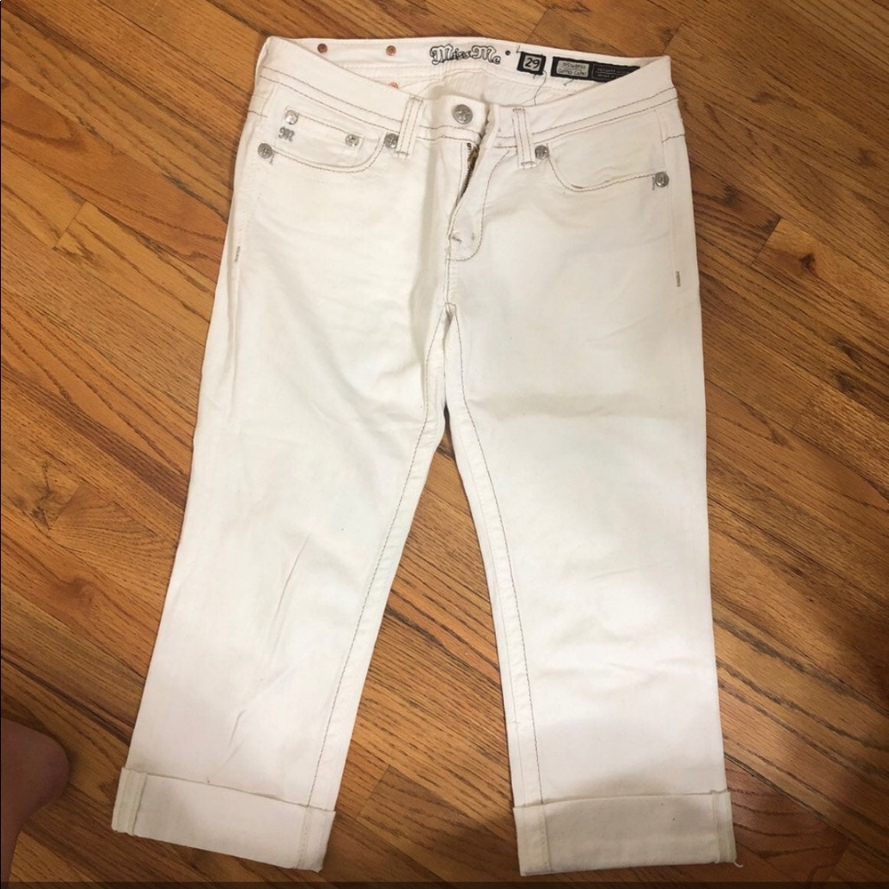 Miss me white cuffed capris